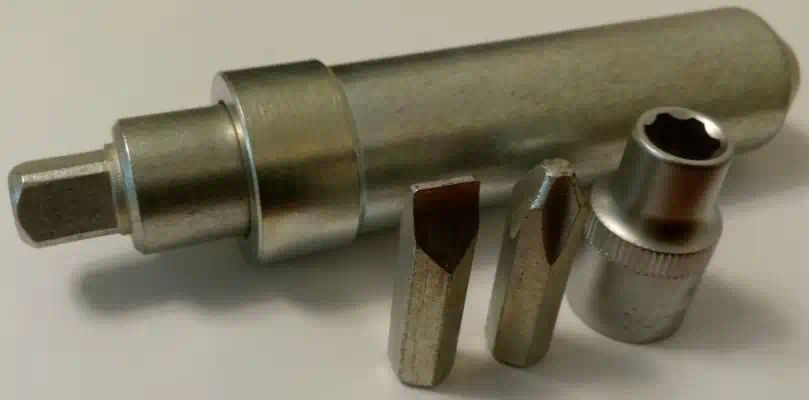 71570 — Отвертка ударная (3 насадки) бит 10мм (сервис ключ) в упаковке: 20 СЕРВИС КЛЮЧ